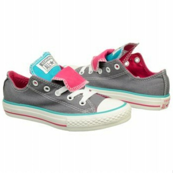 converse grey and pink